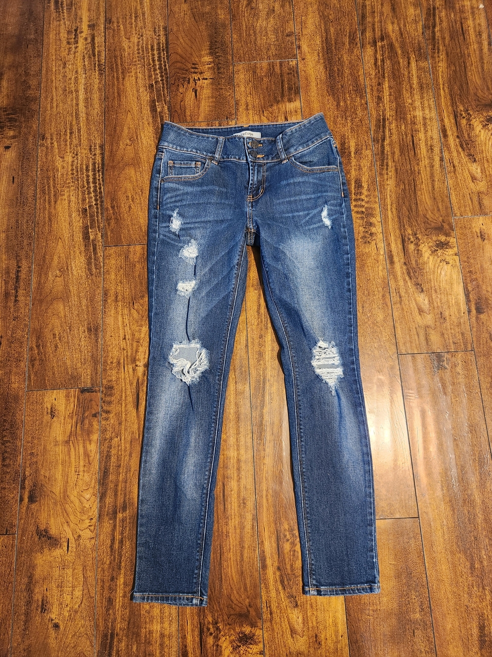refuge Women’s Blue Distressed Skinny Jeans Women's 4